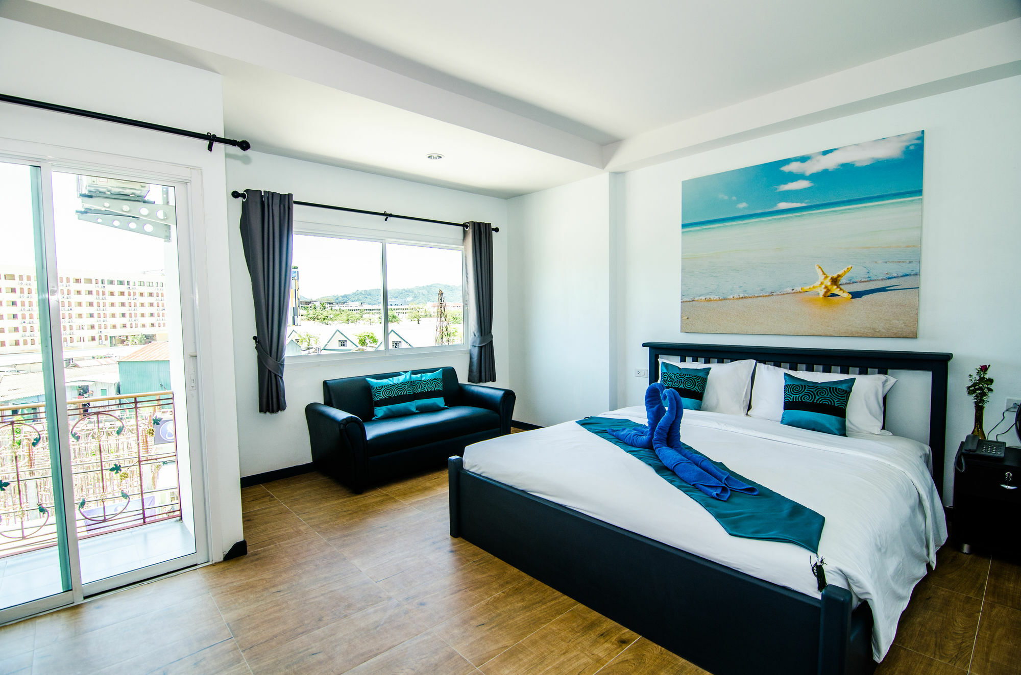 Colora Hotel Patong Phuket Exterior photo